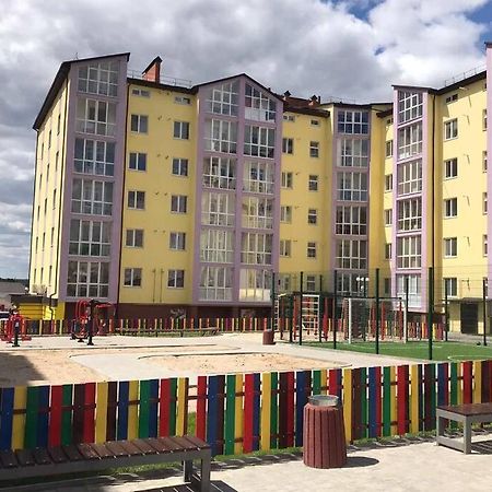 Абсолютно Новая Квартира-Студия В Жк Барский Zarvantsy Exterior foto